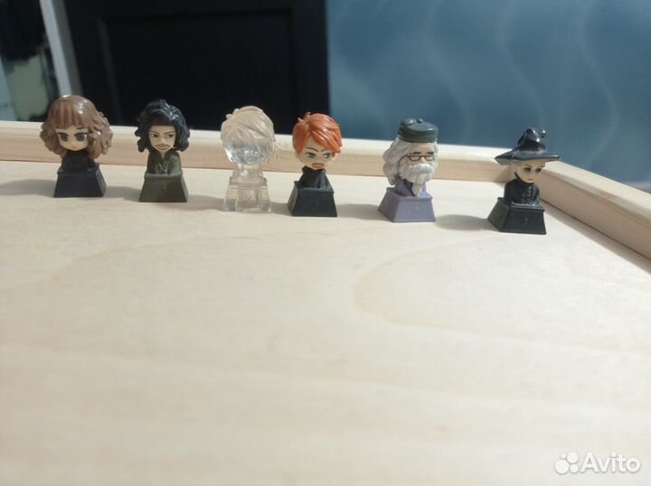 Фигурки киндер завры липперы