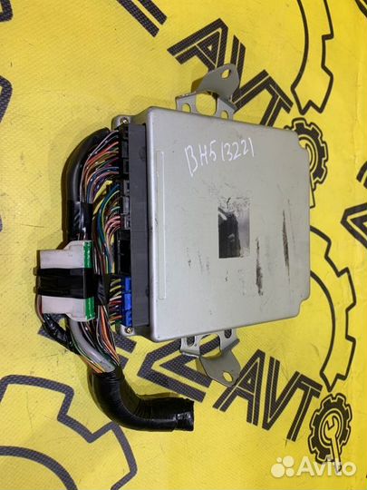 Блок управления двс Subaru Legacy BH5 EJ206 2001