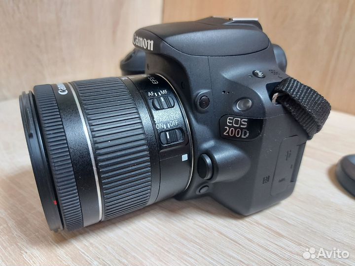 Фотоаппарат Canon EOS 200D Kit EF-S 18-55mm IS STM