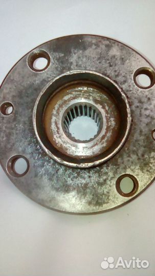 Ступица передняя ваз 2110 (22 шлица) голая