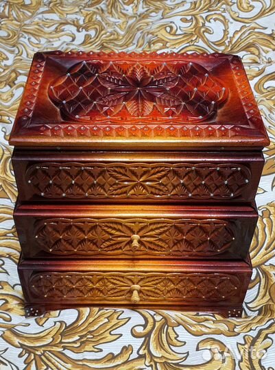 Шкатулка для украшений