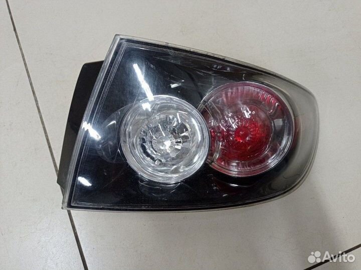Фонарь задний правый наружный Mazda 3