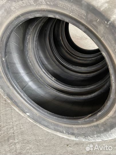 Michelin X-Ice North 4 215/60 R16