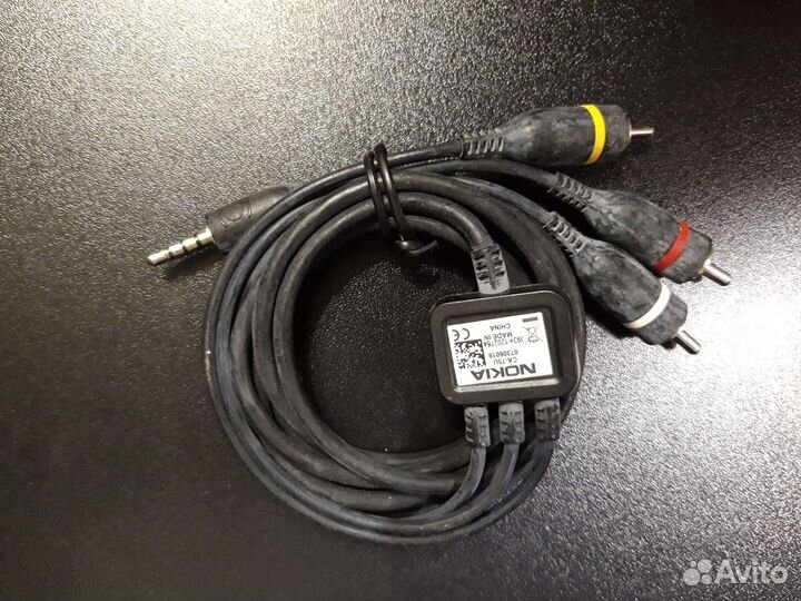 Зарядники наушники тюльпаны адаптеры