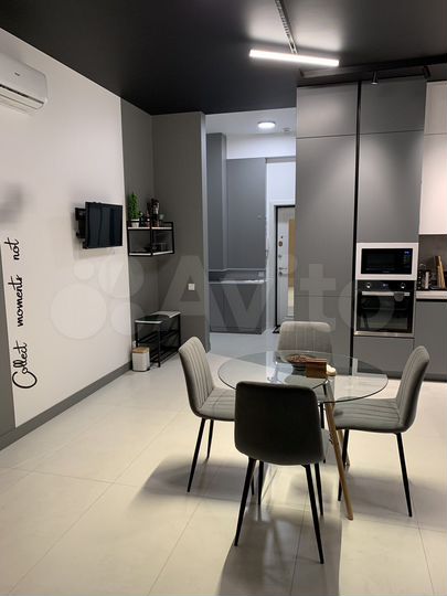 2-к. квартира, 98 м², 2/13 эт.