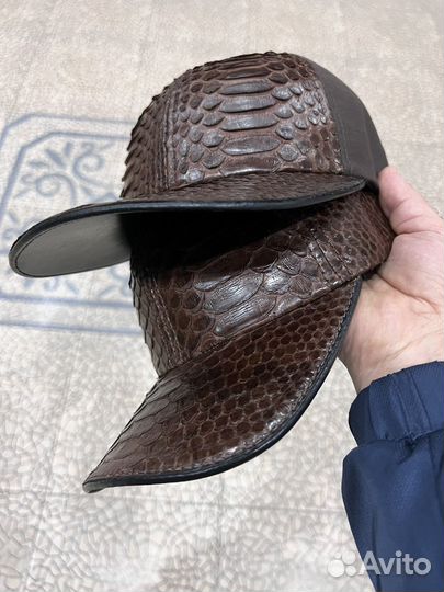 Кепка из питона