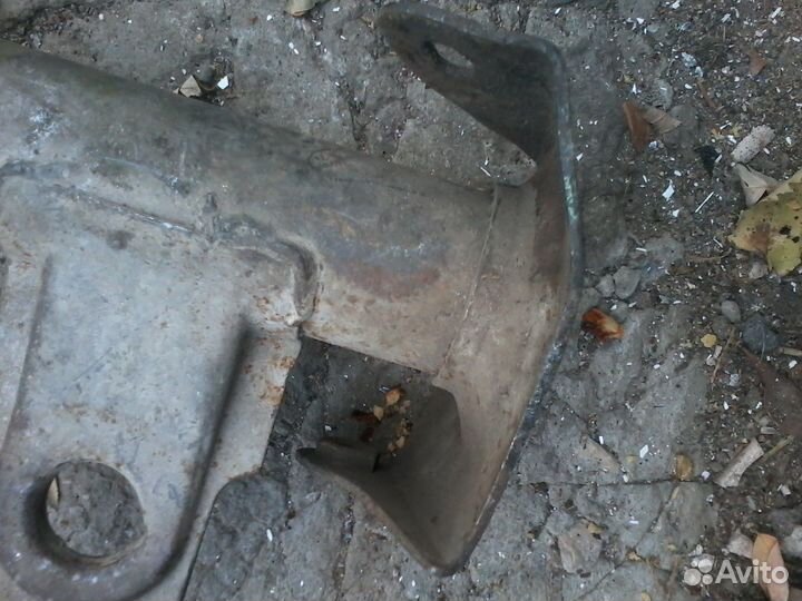 Кронштейн Бампера Ваз 2107