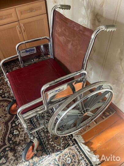 Инвалидная коляска