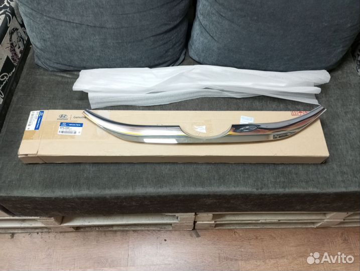 Молдинг хром решетки радиатора Hyundai IX 35/Tucso