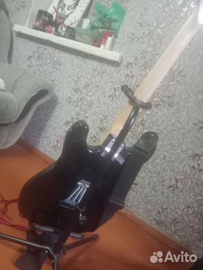 Гитара Fender squier bullet strat