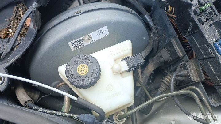 Вакуумный усилитель Mercedes w202 двигателя om605
