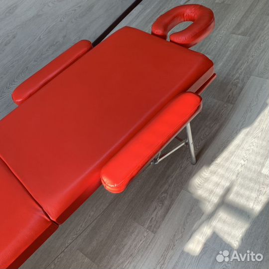 Массажный стол