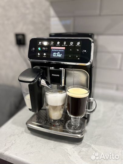 Кофемашина Philips EP4346