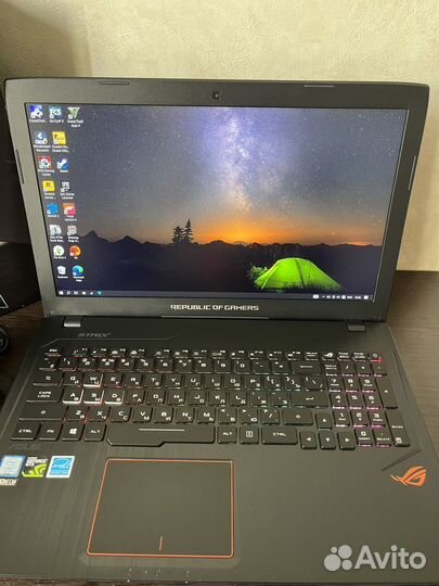 Игровой ноутбук Asus ROG strix