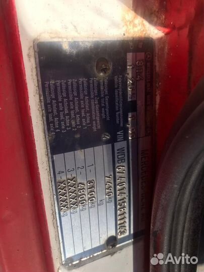 Mercedes-Benz 814, 1993