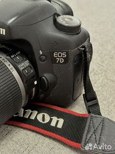 Зеркальный фотоаппарат canon 7d