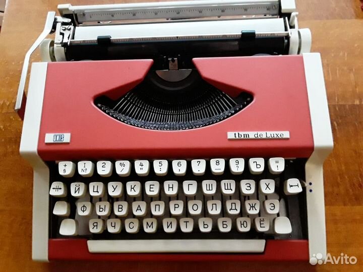 Печатная пишущая машинка Unis tbm de luxe