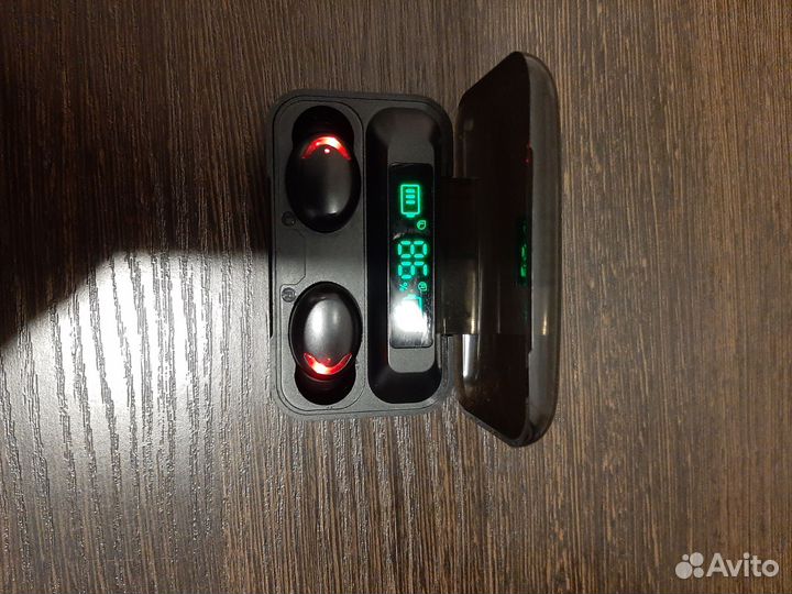 Беспроводные наушники (TWS) новые