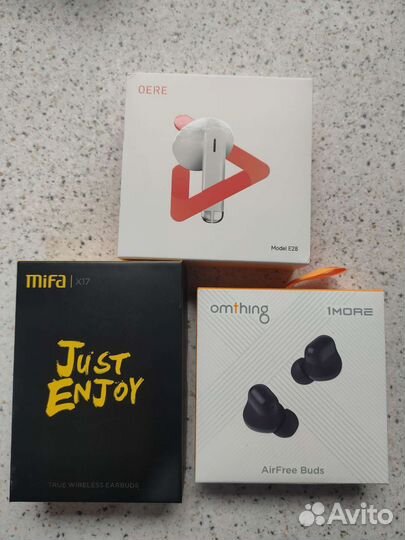Беспроводные наушники новые