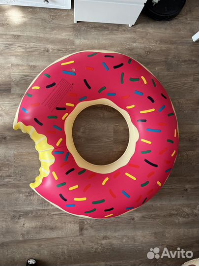 Надувной круг пончик для плавания