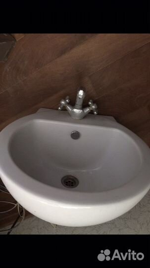 Раковина тюльпан бу