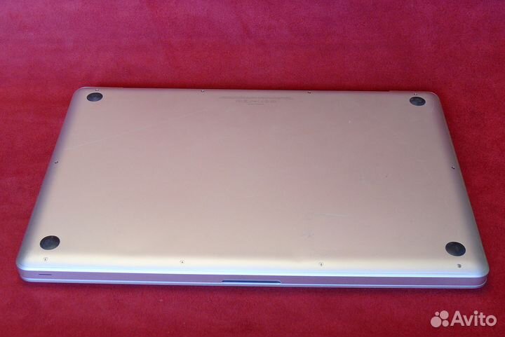 Apple Macbook Pro Core i7 2.4 512 ssd