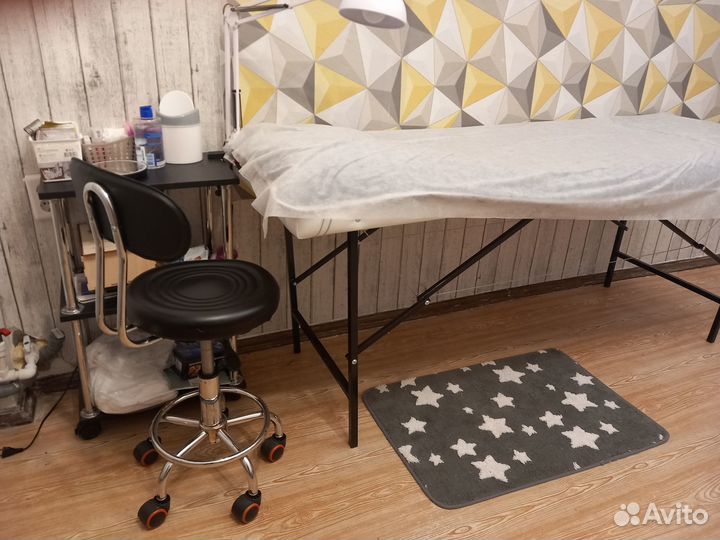Продам кушетку