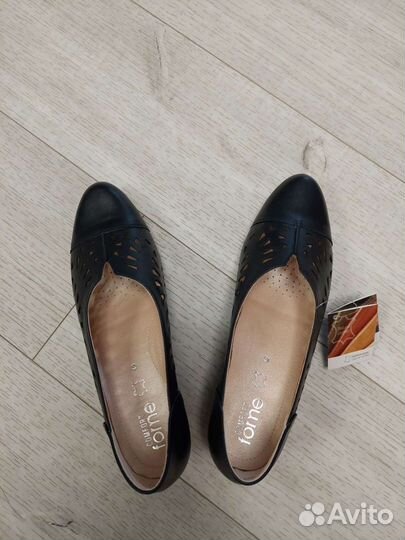 Новые качественные туфли