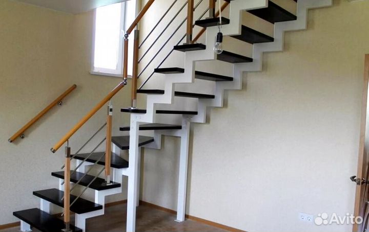 Металлокаркас для лестницы 