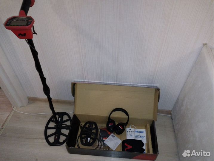 Металлоискатель минелаб