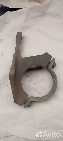 Кронштейн правого привода Форд Фокус 2