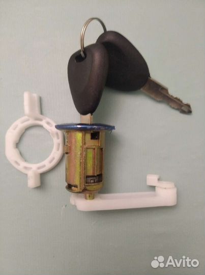 Личинки замка для Renault Clio,Megan,Master