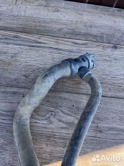 Патрубок охлаждения Volkswagen Passat 2.0