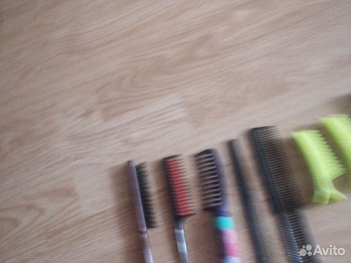 Расчёски и зажимы для стрижки и окрашивания