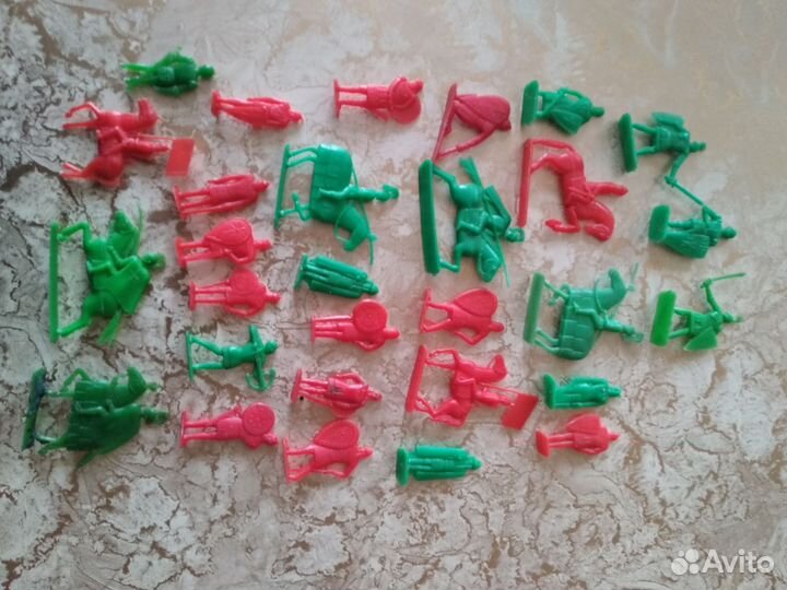 Игрушки солдаты