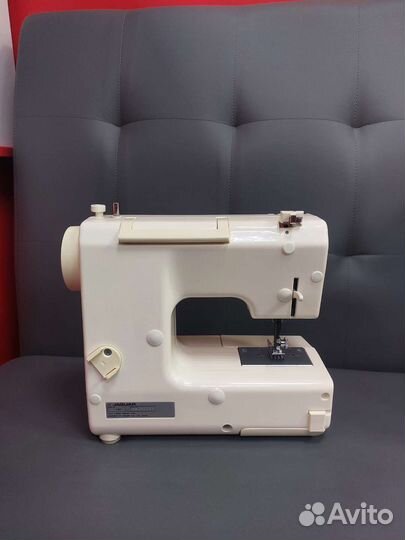 Швейная машинка Jaguar mini 281