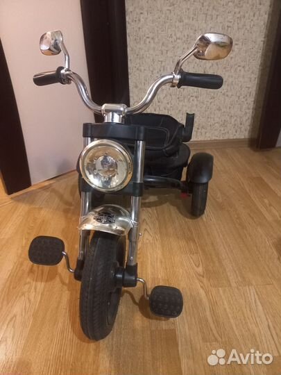 Детский трехколесный велосипед