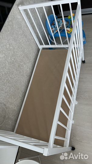Кроватка детская с матрасом