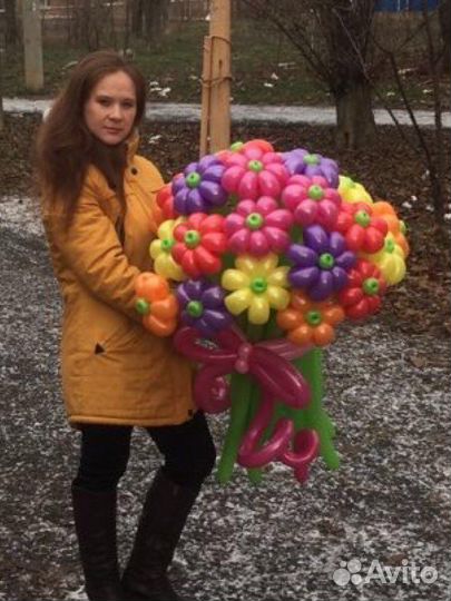 Цветы в корзинке, фигуры, композиции из шаров