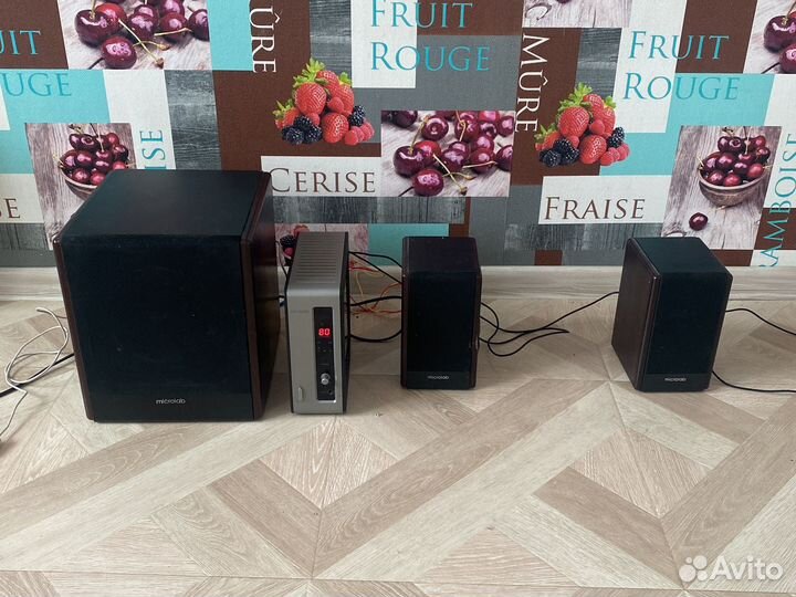 Колонки микролаб FC530