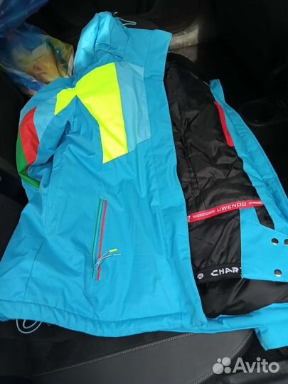 Горнолыжная куртка женская