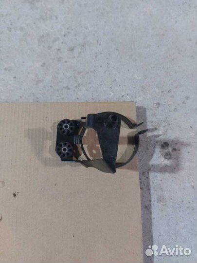 Кронштейн бачка гур Bmw 5 E60 N52B25 2005