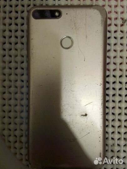 HONOR 7C, 3/32 ГБ