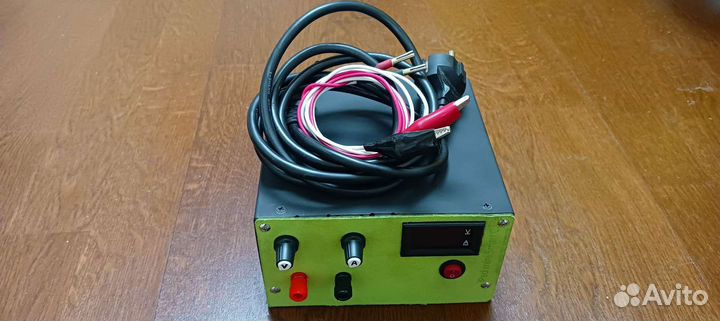 Лабораторный блок питания