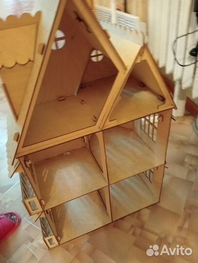 Детский игровой домик из дерева