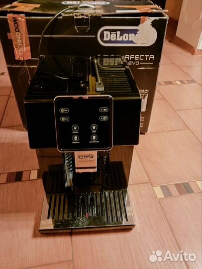 Кофемашина delonghi