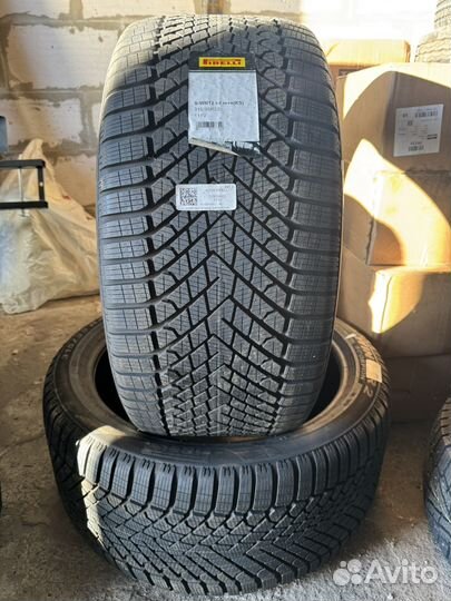 Pirelli Scorpion Winter 2 315/35 R22