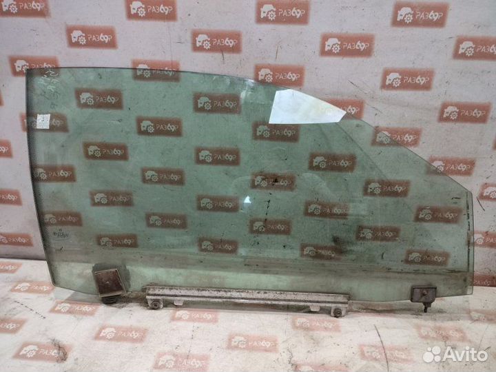 Стекло двери переднее правое Mercedes-Benz