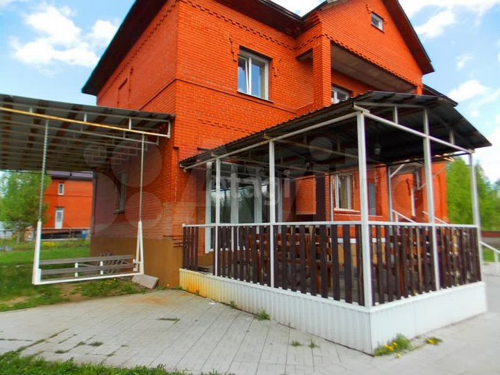 Дом 250 м² на участке 1 сот.