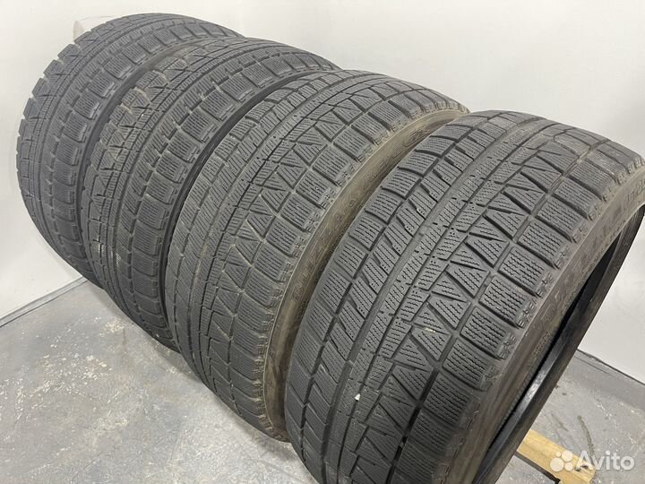Bridgestone Blizzak Revo GZ 245/40 R18